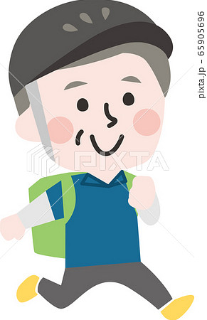 デリバリーの配達をするシニアの男性 65905696