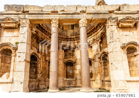 Ancient ruined walls and columns of Grand Court of 65907981