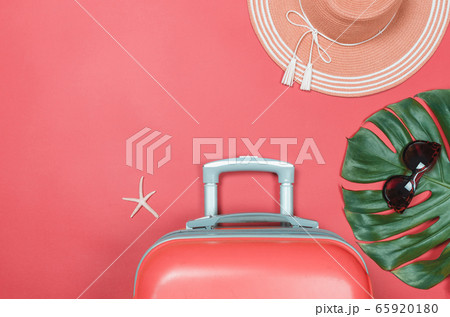 Summer straw hat, travel bag starfish and Summer straw hat, travel bag starfish and 65920180