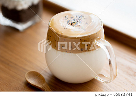 ダルゴナコーヒー 65933741