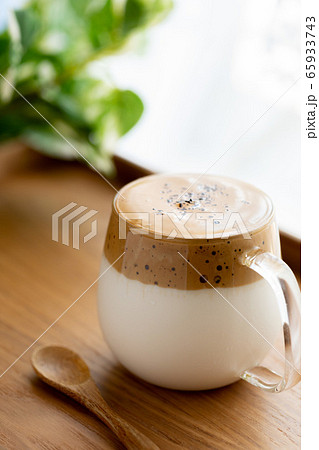 ダルゴナコーヒー ダルゴナコーヒー 65933743