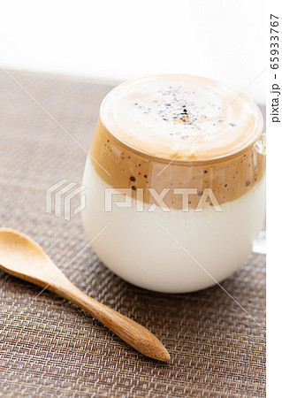 ダルゴナコーヒー ダルゴナコーヒー 65933767