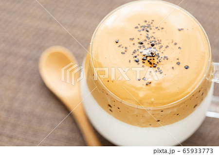 ダルゴナコーヒー ダルゴナコーヒー 65933773