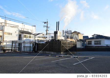 温泉街の風景（別府温泉 鉄輪地区／大分県別府市） 65934203