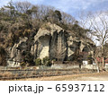 岩の壁 65937112