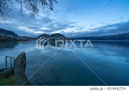 Evening view of Thuner lake in Switzerland 65948724