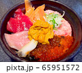 海鮮丼 65951572