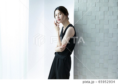 女性　ビューティ 65952934