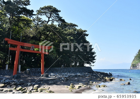 静岡県  戸田港 諸口神社鳥居 65953935