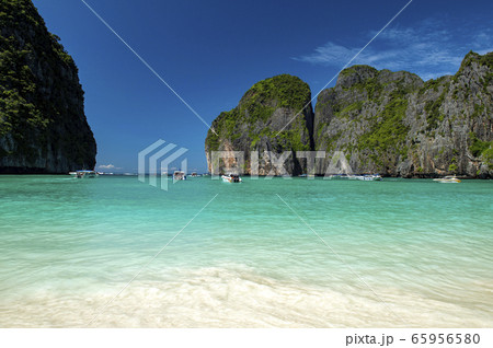 ピピ島、プーケット、タイ王国 65956580