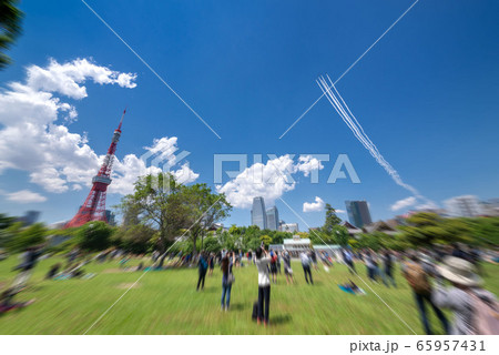 東京タワーとブルーインパルス 東京タワーとブルーインパルス 65957431