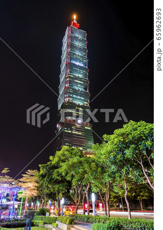 night view of the Xinyi District and Taipei 101 skyscraper in Taipei, Taiwan. The district is a prime shopping area in Taipei, anchored by a number of department stores and malls. 65962693