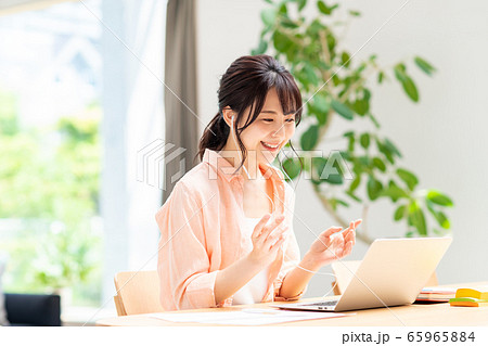 テレワーク 65965884