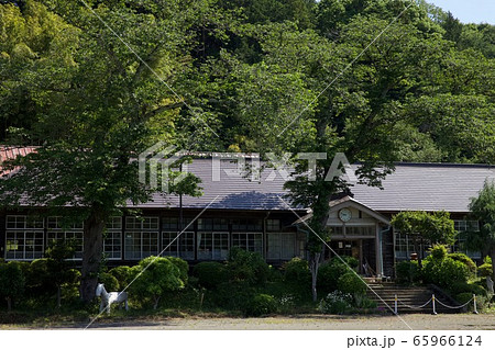 旧上岡小学校 旧上岡小学校 65966124
