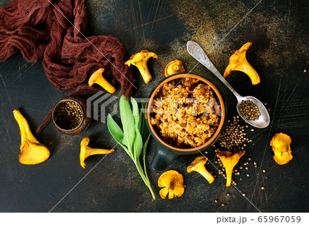 Mushroom caviar 65967059