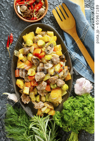 vegetabkes with meatballs vegetabkes with meatballs 65967189