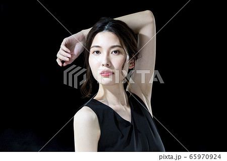 女性　ビューティ 65970924