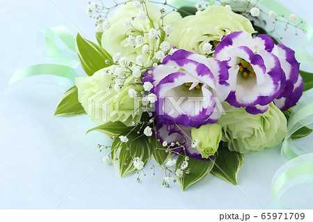 トルコキキョウの花束 65971709