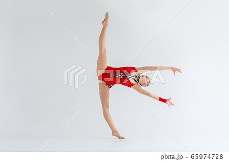 1,693 Gymnastics Sports Bras Stock Photos, High-Res Pictures, and Images -  Getty Images