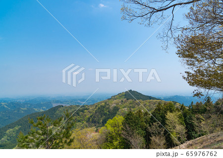 岩茸石山山頂からの景色(奥多摩の高水三山) 岩茸石山山頂からの景色(奥多摩の高水三山) 65976762