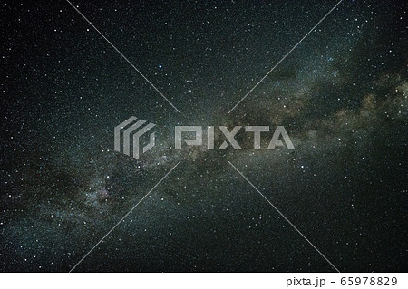 夏の大三角と天の川 65978829