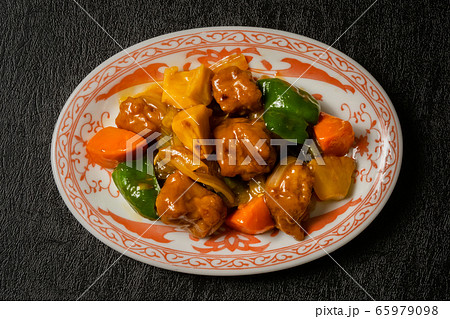酢豚 Chinese food sweet and sour pork 酢豚 Chinese food sweet and sour pork 65979098