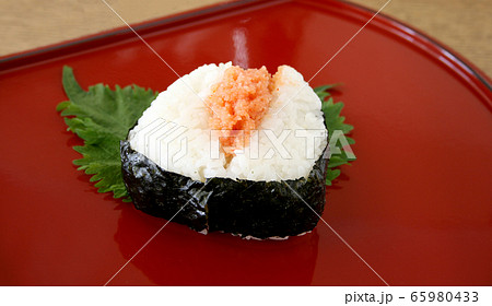 おにぎり　めんたいおにぎり　明太子 65980433