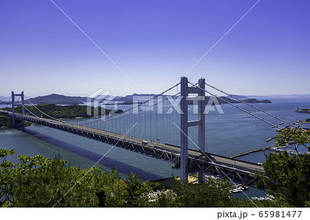 瀬戸大橋と塩飽諸島　岡山県倉敷市 65981477