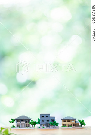 家  住宅ローン  不動産イメージ　ミニチュア　模型　家 65983886