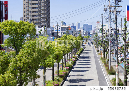 愛知県名古屋市北区本通 愛知県道102号線 名古屋犬山線 と名古屋駅前高層ビル群 愛知県名古屋市北区本通 愛知県道102号線 名古屋犬山線 と名古屋駅前高層ビル群 65986786