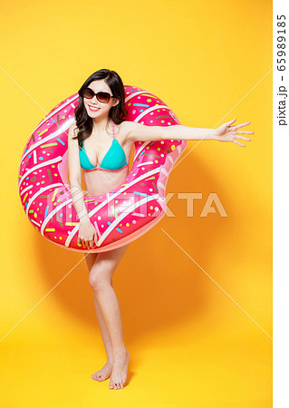 asian woman wear bikini swimsuit 65989185