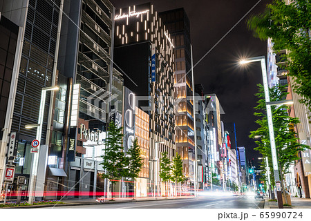 銀座 夜の街並み風景 夜景 東京都中央区 の写真素材