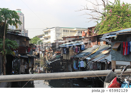 フィリピン マニラ スラム街の写真素材