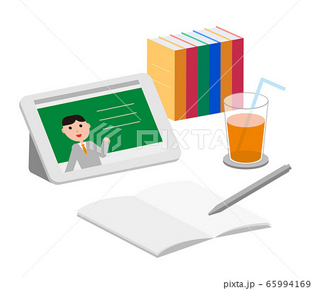 オンライン学習のイメージ。タブレット端末とノートと参考書と飲み物。 オンライン学習のイメージ。タブレット端末とノートと参考書と飲み物。 65994169