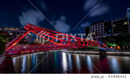 シンガポール・アルカフ橋 65996442