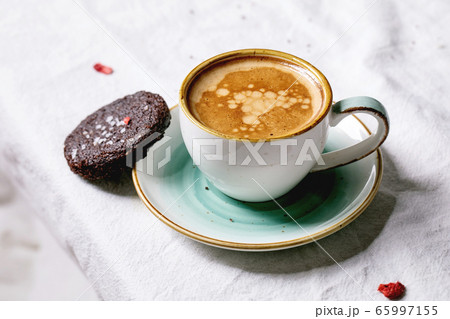 Dark chocolate salted cookies Dark chocolate salted cookies 65997155