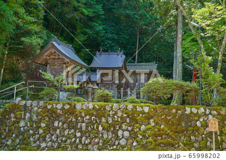 島根県松江市玉作湯神社(たまつくりゆじんじゃ)境内社の素鵞神社、記加羅志神社など 65998202