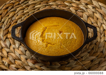 コーンブレッド Traditional American food cornbread コーンブレッド Traditional American food cornbread 66000088