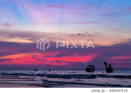 Landscape of The boat is docked Landscape of The boat is docked 66000516