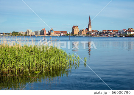 View over the river Warnow to the hanseatic town View over the river Warnow to the hanseatic town 66000790