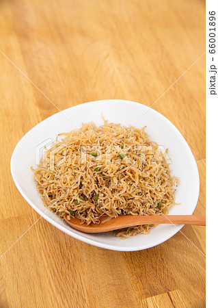 ちりめん山椒 66001896