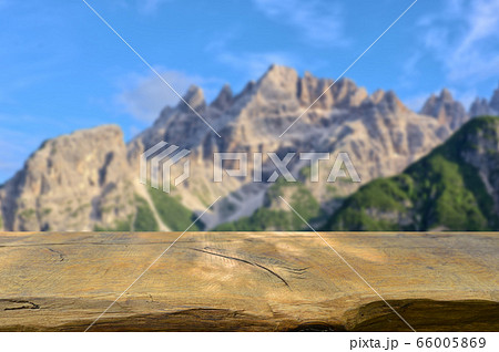 empty table empty table 66005869