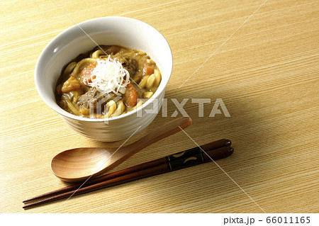 カレーうどん 66011165