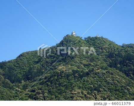 岐阜城　金華山　青空 66011379