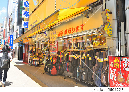御茶ノ水 楽器店街の写真素材