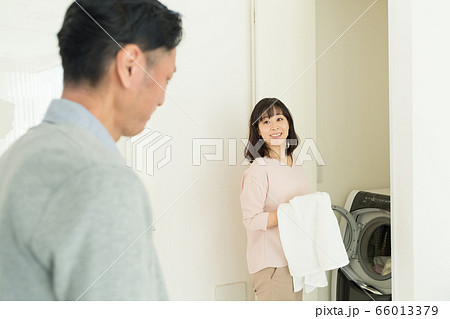 ミドルカップル ライフスタイル イメージ ミドルカップル ライフスタイル イメージ 66013379