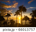 徳之島の夕日 66013757