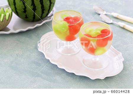 すいかボールとメロンボールのゼリー 66014428