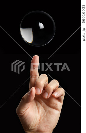 Transparent crystal ball 66016035