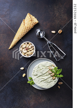 Homemade ice cream with pistachio and mint Homemade ice cream with pistachio and mint 66021232